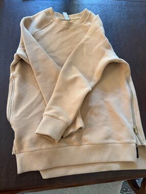 Varley Crew Neck Sweater in Beige